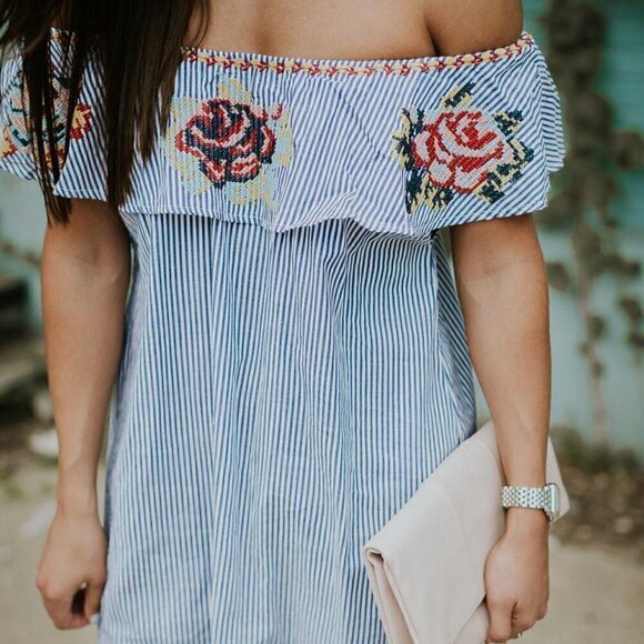 Chicwish Off the Shoulder Embroidered Dress Medium - Picture 4 of 7